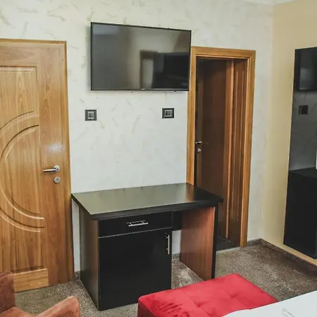 Red Διαμέρισμα *